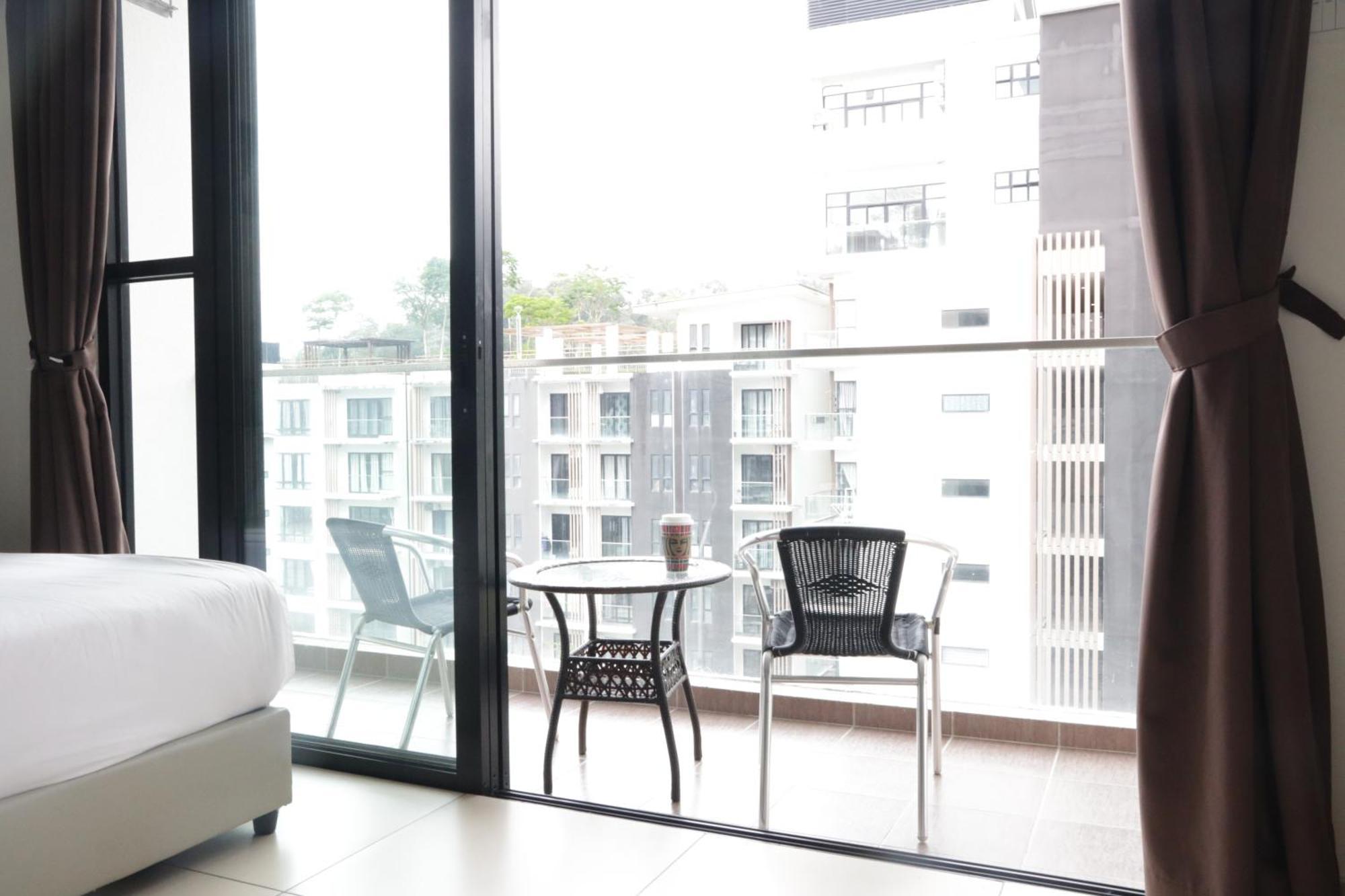 Apartment Midhill Genting 605, 1113, 1213 By Aurorahomes